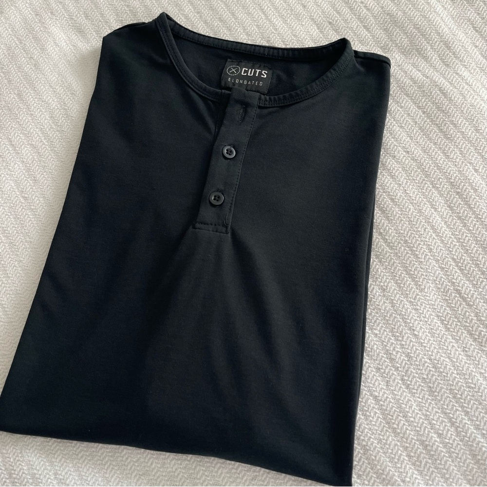 Cuts Curved Hem Men’s S Henley Pyca Pro Fabric